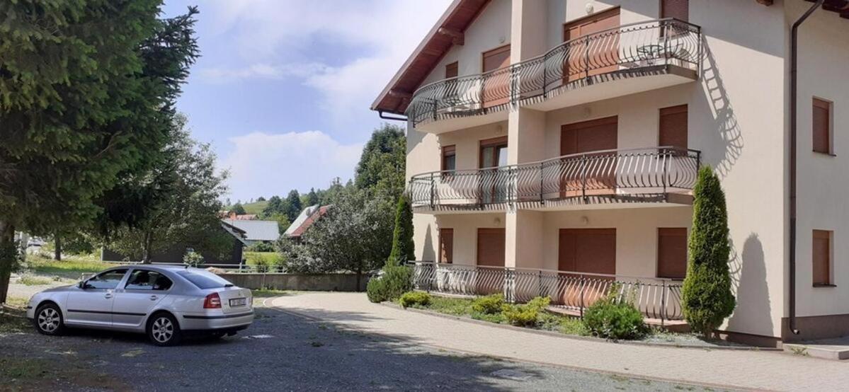 Apartments With A Parking Space Fuzine, Gorski Kotar - 19537 Eksteriør billede